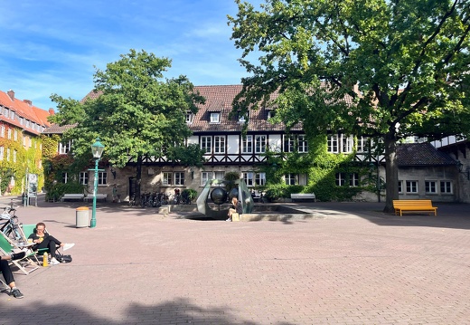 23-09-25 14-04-01 7434